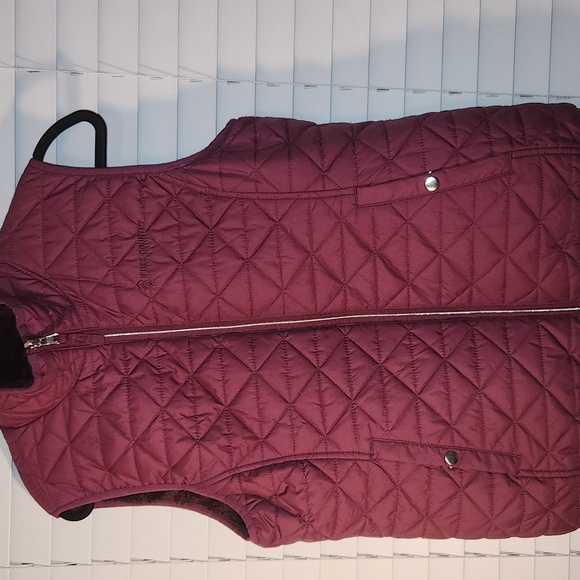 Free Country Jackets & Blazers - 🌺FreeCountry vest🌺 Burgundy Color. Womens Large